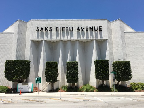 Saks Fifth Avenue Dadeland Mall Miami