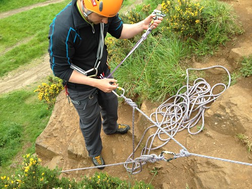 Setting up a y-hang rescue on a top-rope, Rosyth Quarry