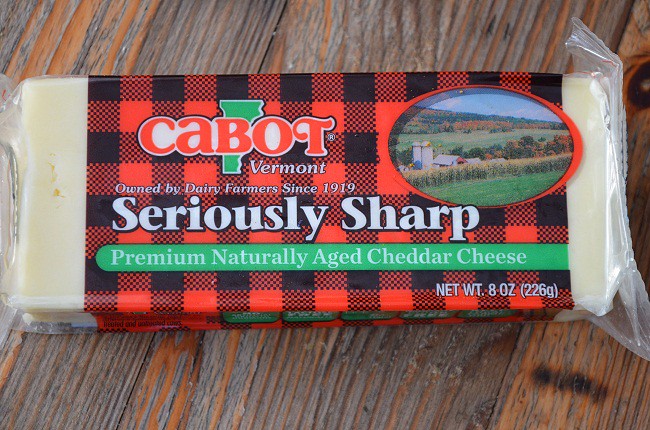 Cabot Sharp Cheddar for Jalapeno Burgers