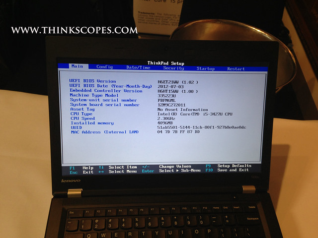 ThinkPad T430u with screen on