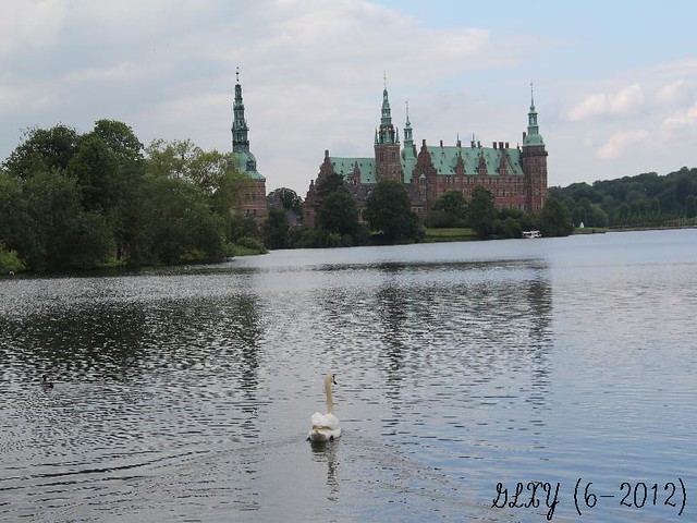 p2 castle and swan