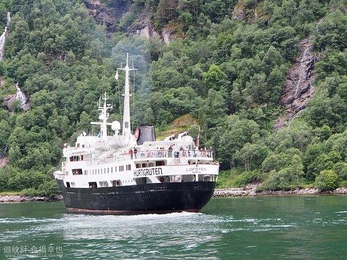Hurtigruten voyage to Geirangerfjord