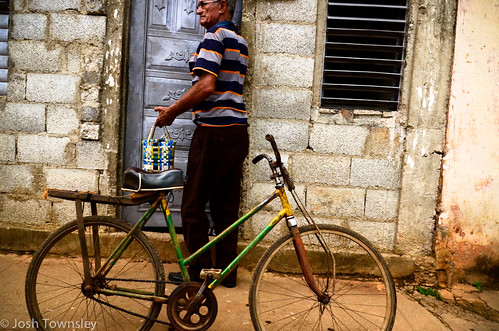 Bicycle scenes from Cuba by Josh Townsley--6