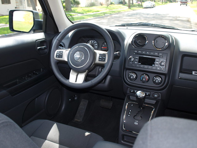 2012 Jeep Patriot 9