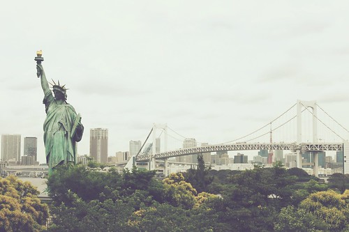 Replica of the Statue of Liberty, and the Rainbow Bridge, which looks like New York’s Brooklyn Bridge in the futuristic Odaiba