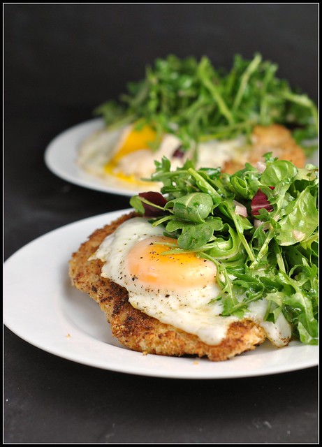 Crispy Baked Chicken with Egg and Arugula Salad 4