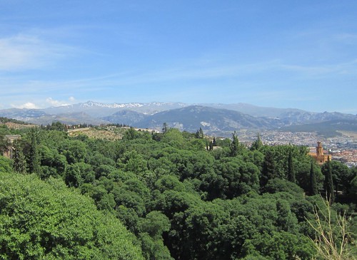 シェラネバダ山脈／アルハンブラ宮殿から見る　2012年6月4日 by Poran111
