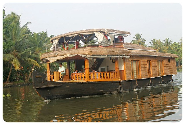 backwaters kerala houseboat