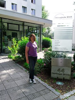 Vor der Chirurgischen Klinik Bogenhausen
