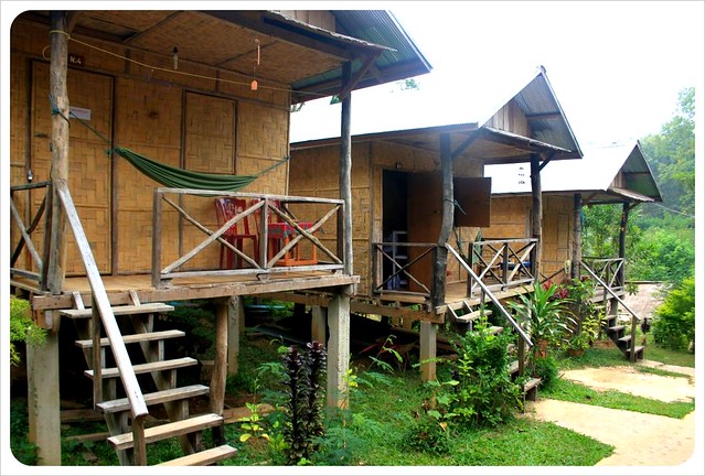 laos riverside bungalows