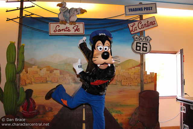 Meeting Route 66 Goofy