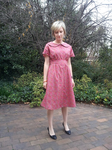 Simplicity 2615 with added peter pan collar made out of Dr Tulloch Liberty of London