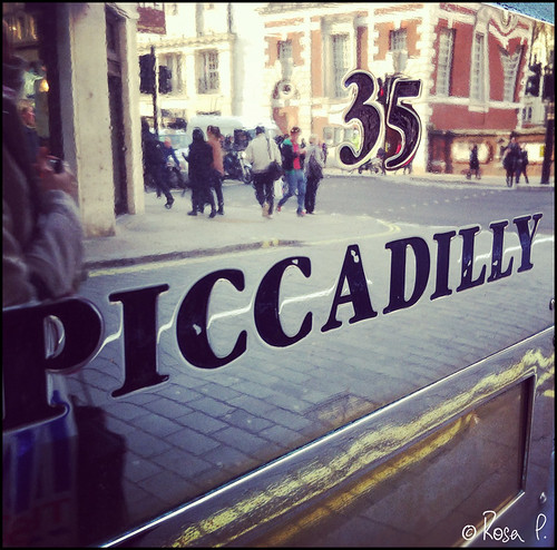 UK - Piccadilly sign
