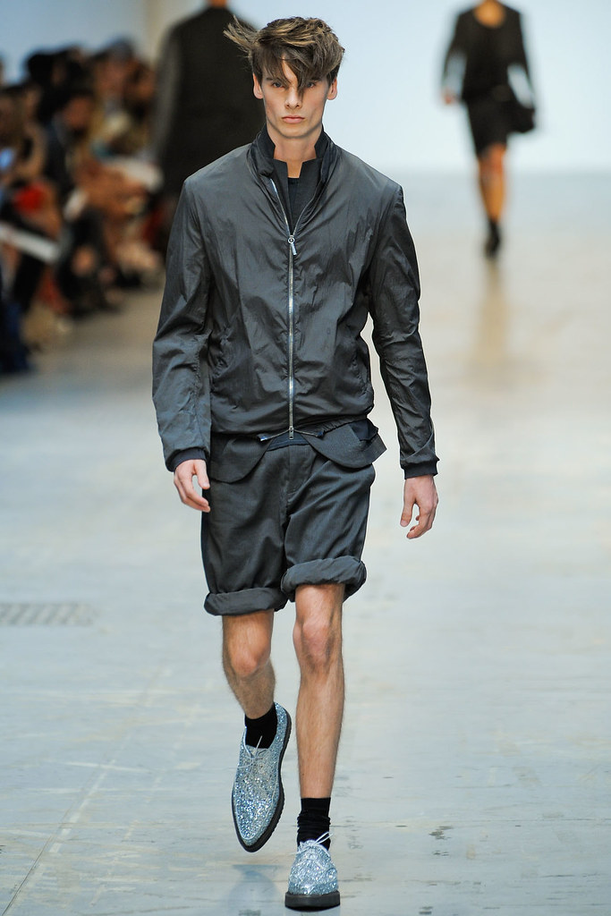 Angus Low3001_SS12 Milan Costume National Homme(VOGUE)