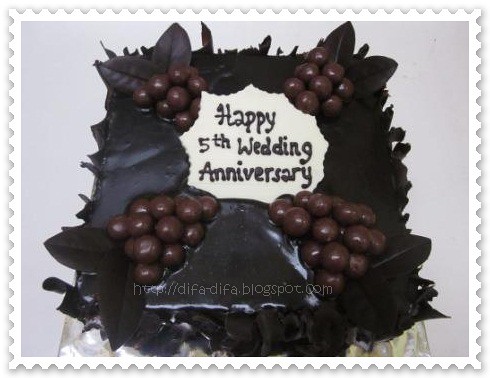 wed anniversary by DiFa Cakes