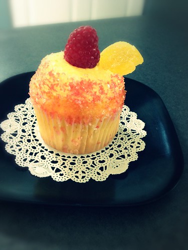 raspberry lemonade cupcake