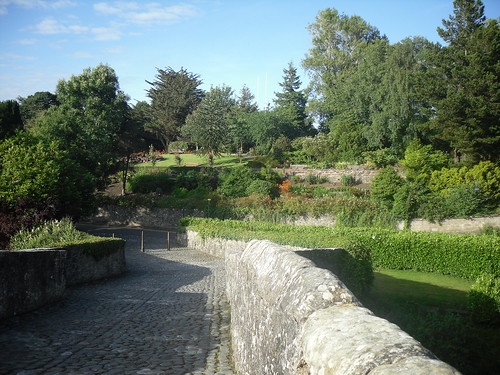 auld Brig o' Doon  and gardens 2