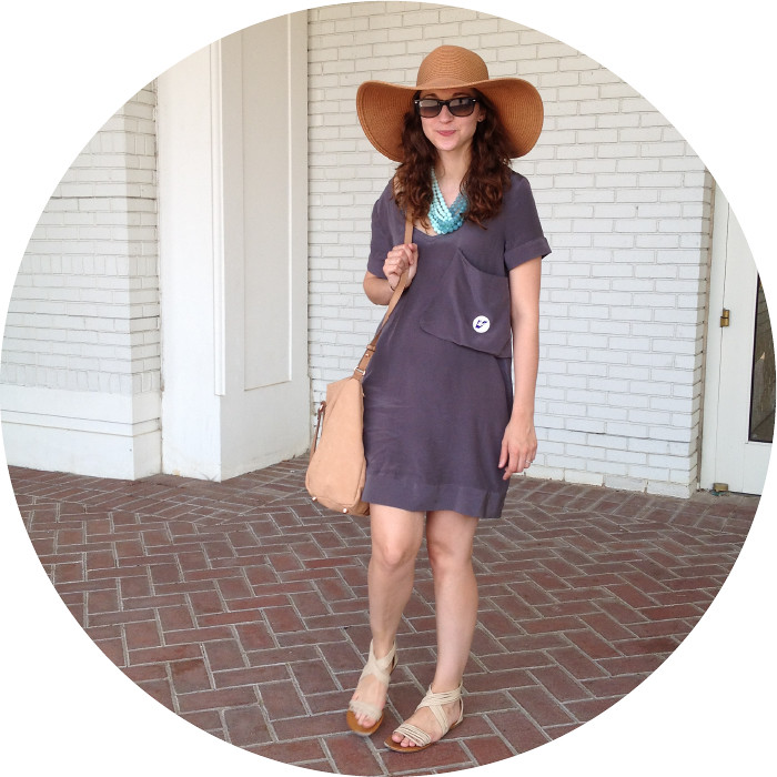 july outfit, arlington heights outfit, racetrack, horse racing, at the post, ootd, giant hats, racetrack attire