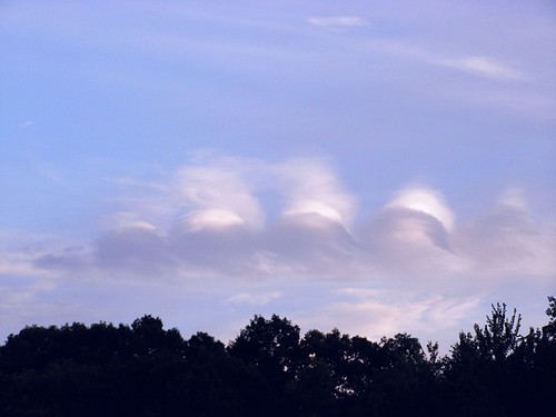 2012_0725StrangeClouds0003 by maineman152 (Lou)
