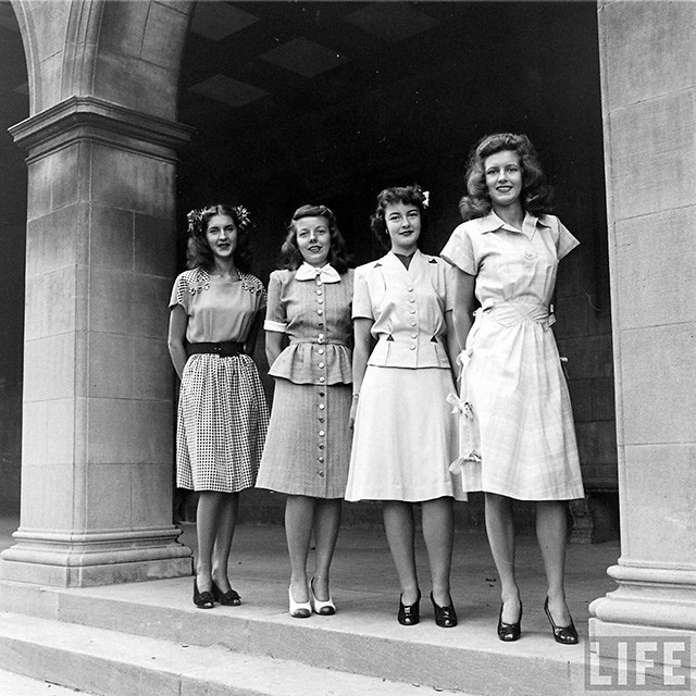 Vintage Photography by Nina Leen | Fashion in St. Louis