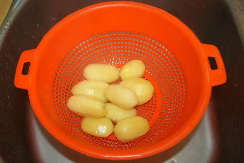 29 - Kartoffeln abgießen / Drain potatoes