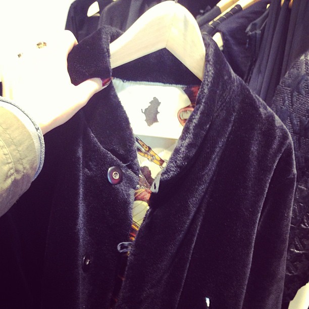 Happy #shopping at designer vintage boutique L'Alchimiste in #Oostende. It's voluptuous, black fake teddy fur and a bomber jacket. So FF'13 :-)! #yourlbb #fashion #loveOostende