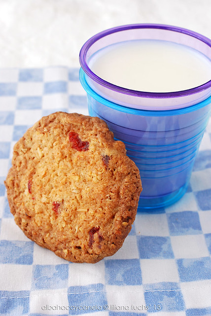 Oatmeal cherry cookies with almonds