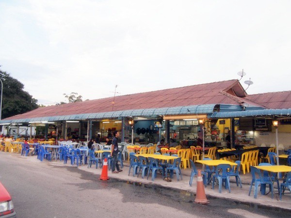Melaka - Asam Pedas fish at Pasar Borong Taman Merdeka-009