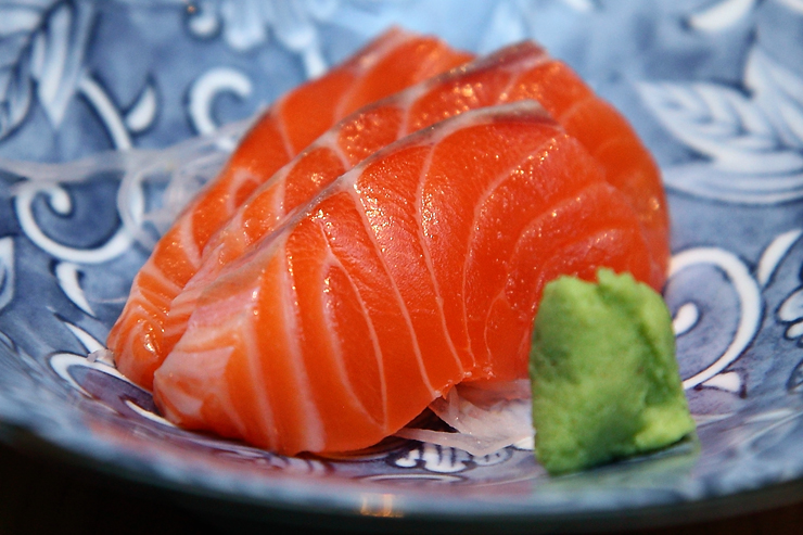 Tatsu Salmon-Sashimi