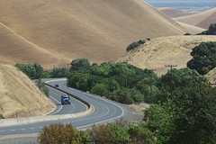 			Klaus Naujok posted a photo:	Landscape Photography:Kirker Pass Rd/Hess Rd, North/East view towards Pittsburgh and Suisun Bay. --- Minolta 28-135mm 1:4-4.5, FL=135mm(202mm), FD=∞, EM=A, AFM=Multi, 1/250sec, F9, ISO125