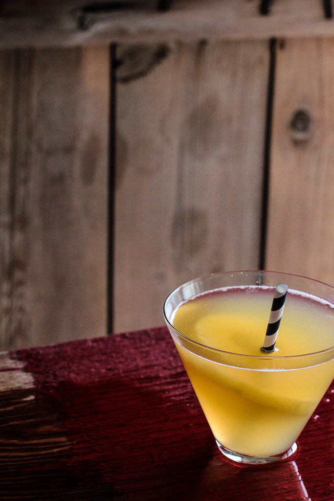 Sparkling Pineapple Rum Cocktail
