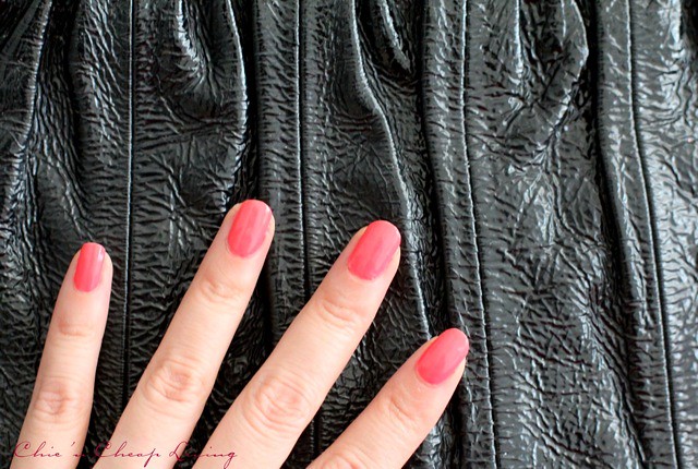 Sally Hansen complete Salon Manicure Get Juiced with purse - saved by Chic n Cheap Living