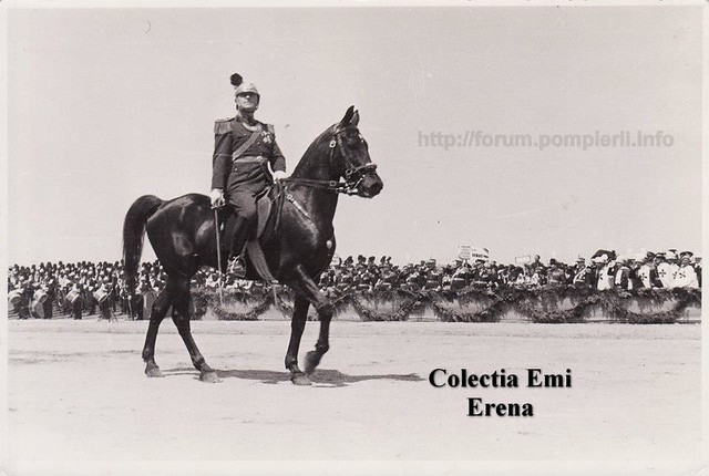 Bucuresti- defilarea pompierilor militari pe Calea Victoriei cu ocazia centenarului 1835- 10 mai 1935