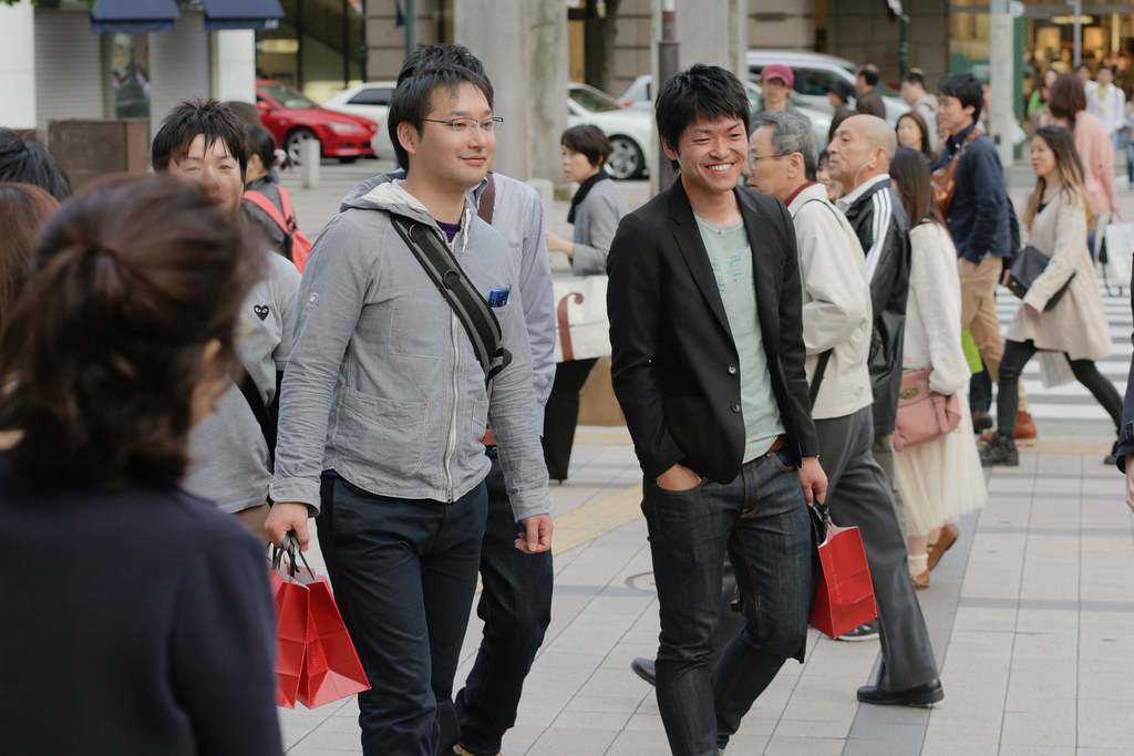 Кансайские улыбки Sannomiyacho 3 Chome, Kobe-shi, Chuo-ku, Hyogo Prefecture, Japan, 0.003 sec (1/400), f/5.6, 85 mm, EF85mm f/1.8 USM