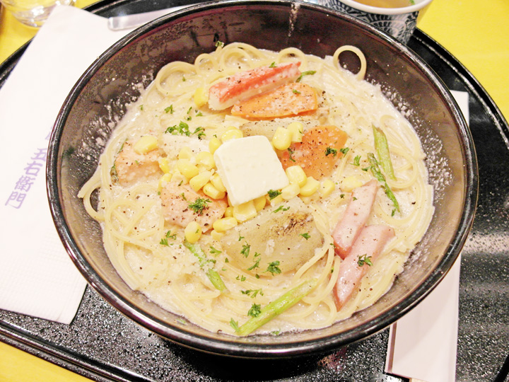 Hokkaido Cheese Cream Soup Spaghetti with Scallop, Corn, Bacon & Potato