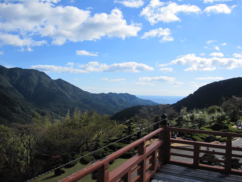 三重の宝塔から熊野の山並みを望む⑦ by Poran111