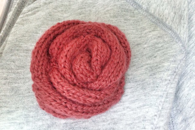 Knit Rose Brooch