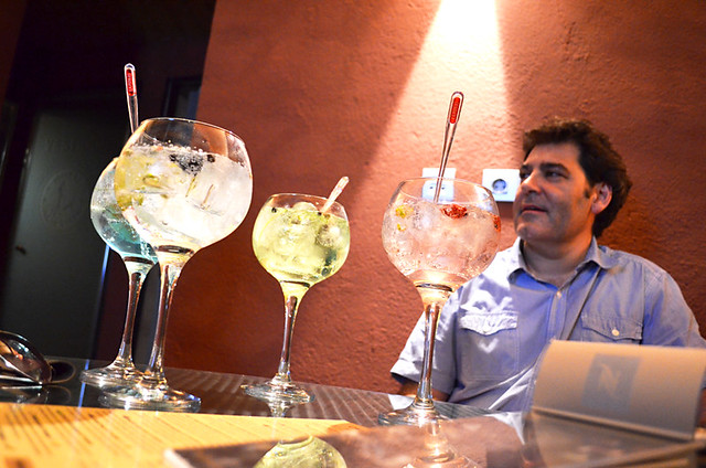 Ramon Pau, Els Cacadors, gin and tonic