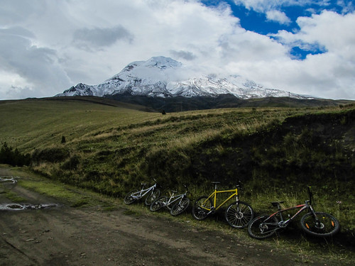 Descente du volcan Chimborazo à vélo: pause de midi bien méritée !