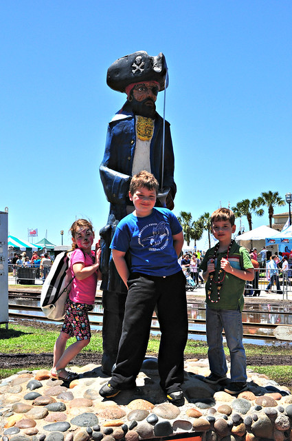 Kids and a Pirate Statue