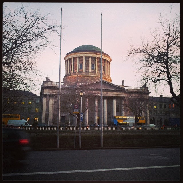 Four Courts this morning. #dublin #ireland #landmarks #morning #fourcourts