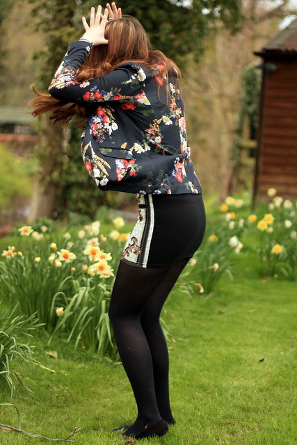 OOTD, outfit of the day, floral blazer, black top, miniskirt, tights, black flats