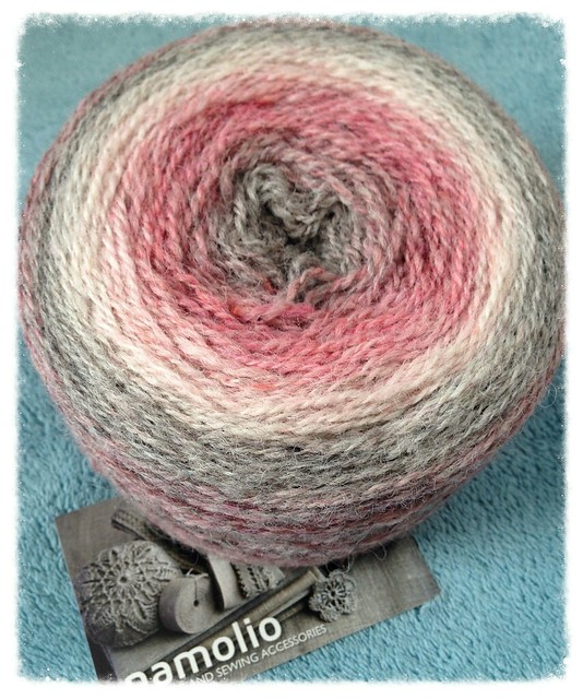 100% wool gradient yarn from Namolio