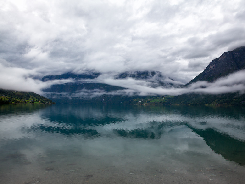 Norway: fjords, lakes and clouds #04