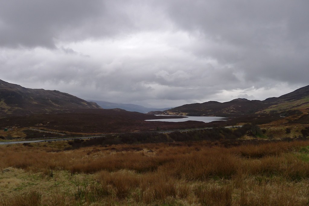 Descending to the A890 and the Lochalsh Dam
