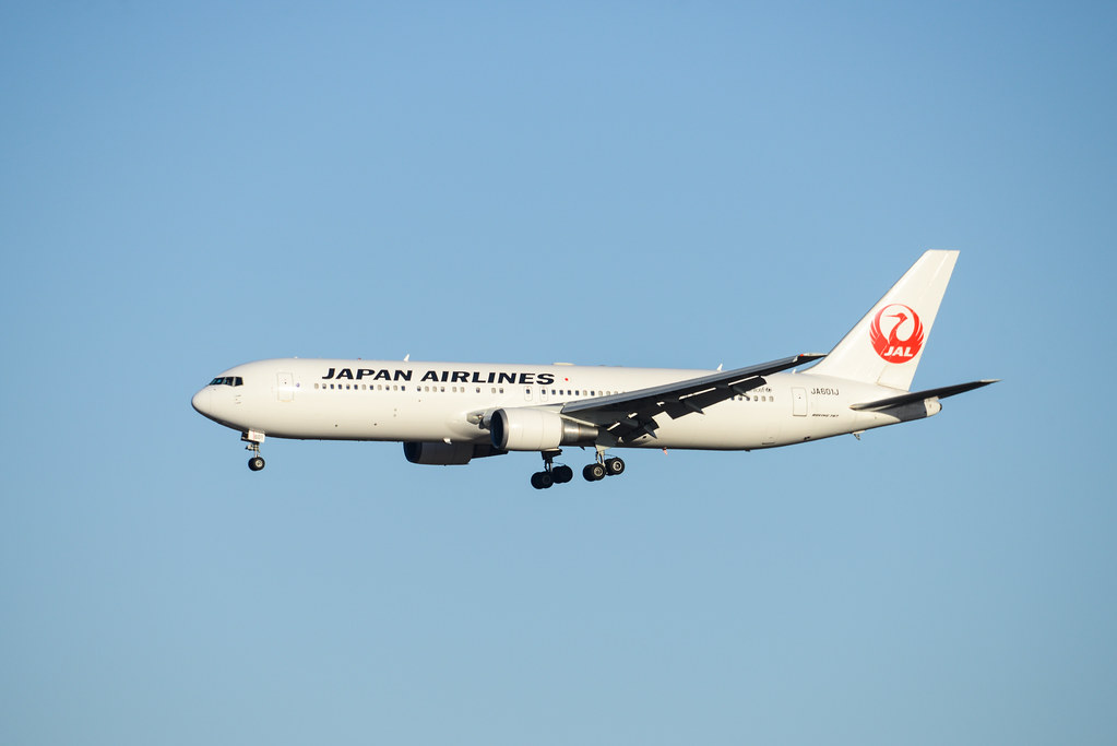 JAL 767-300 JA601J