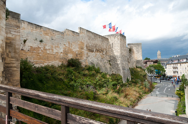 Muralla del castillo de Caen