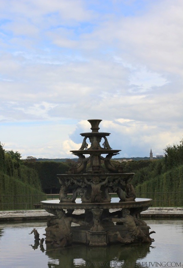 Versailles fountain by Chic n Cheap Living