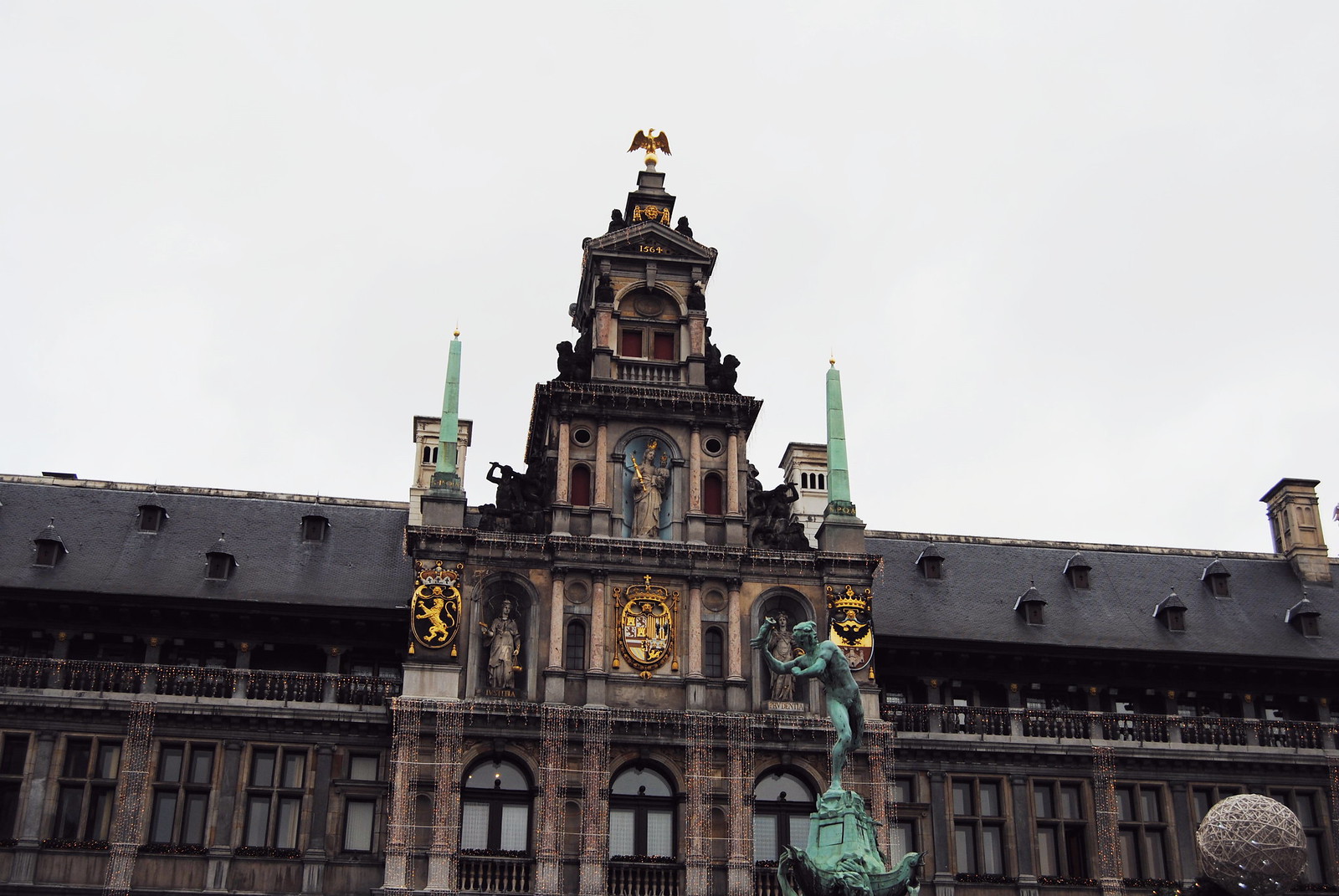 A view of the Antwerp City Hall (facade).