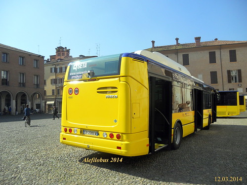 autobus Citelis CNG n°174 presentato in piazza Grande
